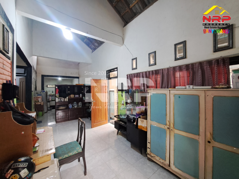 Dijual Rumah strategis depan Kampus FIKKIA UNAIR Banyuwangi Dijual Rumah strategis depan Kampus FIKKIA UNAIR Banyuwangi Investasi Properti Menjanjikan!
Dijual Rumah strategis depan Kampus FIKKIA UNAIR Banyuwangi
Sangat cocok untuk rumah kos, kontrakan, atau usaha penunjang NRP BANYUWANGI