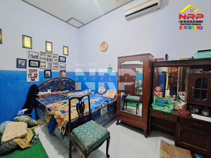 Dijual Rumah strategis depan Kampus FIKKIA UNAIR Banyuwangi Dijual Rumah strategis depan Kampus FIKKIA UNAIR Banyuwangi Investasi Properti Menjanjikan!
Dijual Rumah strategis depan Kampus FIKKIA UNAIR Banyuwangi
Sangat cocok untuk rumah kos, kontrakan, atau usaha penunjang NRP BANYUWANGI