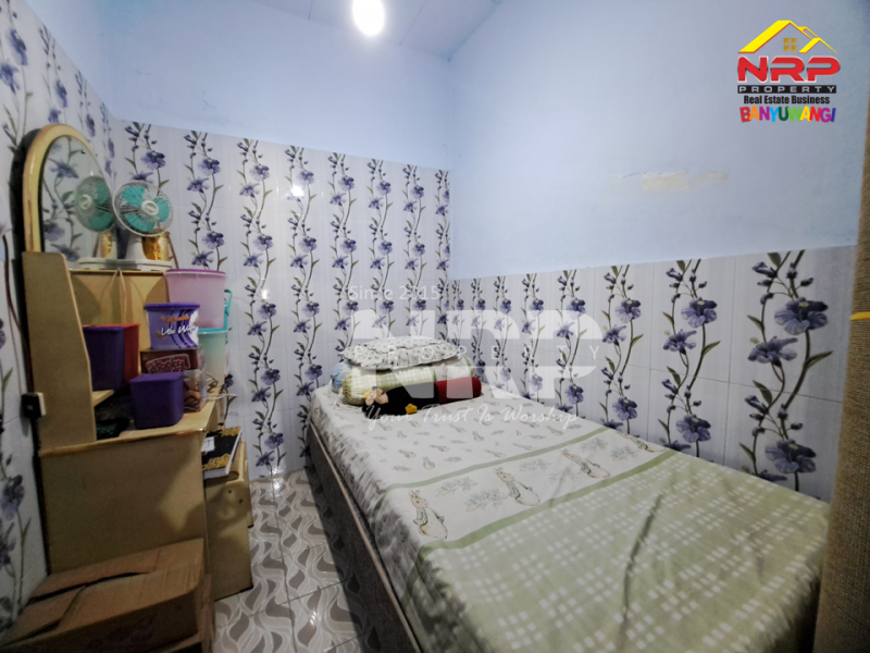 Dijual Rumah strategis Full furniture di pusat aktivitas kota, Singonegaran - Banyuwangi  Dijual rumah murah full furniture banyuwangi kota  Dijual Rumah strategis Full furniture di pusat aktivitas kota, Singonegaran - Banyuwangi&nbsp;
Lokasi dekat fasilitas penting, akses mudah, dan lingkungan NRP BANYUWANGI