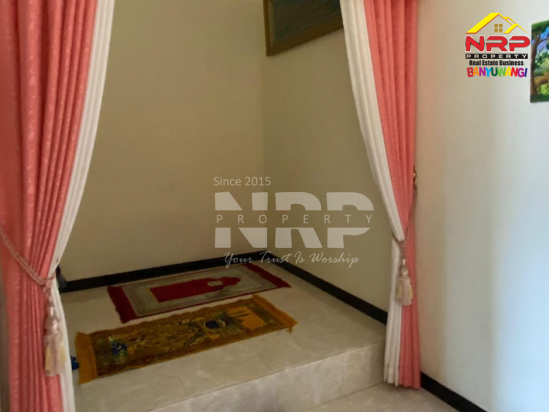 Dijual Rumah Strategis Siap Huni Tamanbaru, Banyuwangi  Dijual rumah di tamanbaru banyuwangi  Dijual Rumah Strategis Siap Huni Tamanbaru, Banyuwangi&nbsp;
Dekat dengan Kantor Pemda dan Pemerintahan,&nbsp; Dekat Dengan Fasilitas Pendidikan, Perbelanjaan NRP BANYUWANGI