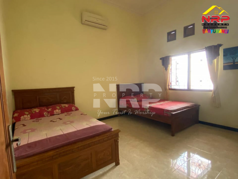 Dijual Rumah Strategis Siap Huni Tamanbaru, Banyuwangi  Dijual rumah di tamanbaru banyuwangi  Dijual Rumah Strategis Siap Huni Tamanbaru, Banyuwangi&nbsp;
Dekat dengan Kantor Pemda dan Pemerintahan,&nbsp; Dekat Dengan Fasilitas Pendidikan, Perbelanjaan NRP BANYUWANGI