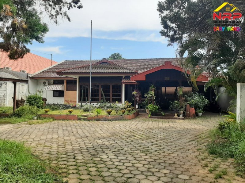 Dijual Rumah Strategis Beserta Ruang Usaha di Jl. Kapten Ilyas - Bwi Dijual Rumah Strategis Beserta Ruang Usaha di Jl. Kapten Ilyas - Bwi Dijual Rumah Stretegis Beserta Ruang Usaha di Jl. Kapten Ilyas - Bwi
Sangat cocok untuk Hunian maupun Ruang Usaha
Terletak di Kawasan bisnis aktif, dekat NRP BANYUWANGI