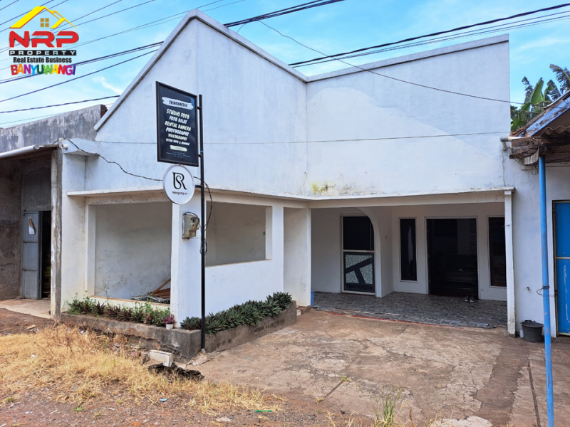 Dijual Rumah + Studio Foto beserta Bengkel di Bengkak- Wongsorejo  Dijual Rumah + Studio Foto beserta Bengkel di Bengkak- Wongsorejo  Dijual Rumah + Studio Foto beserta Bengkel di Bengkak- Wongsorejo&nbsp;
Lokasi sangat strategis berada di Tepi Jl. Raya Situbondo. Dekat dengan kawasan wisata NRP BANYUWANGI