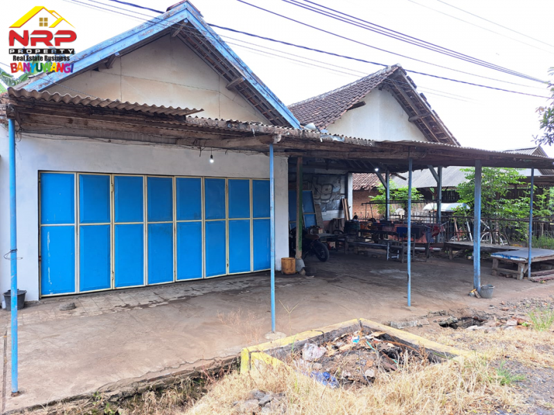 Dijual Rumah + Studio Foto beserta Bengkel di Bengkak- Wongsorejo  Dijual Rumah + Studio Foto beserta Bengkel di Bengkak- Wongsorejo  Dijual Rumah + Studio Foto beserta Bengkel di Bengkak- Wongsorejo&nbsp;
Lokasi sangat strategis berada di Tepi Jl. Raya Situbondo. Dekat dengan kawasan wisata NRP BANYUWANGI