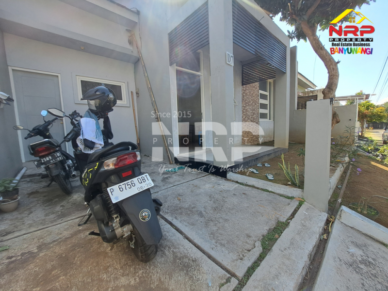 Dijual rumah termurah di banyuwangi  dp 25 jutaan di Perum. Laguna   Dijual rumah termurah di banyuwangi  dp 25 jutaan saja perum laguna  Unit terbatas, lokasi strategis - siapa cepat dia dapat di Taman Laguna Residance Banyuwangi !!
Dp KPR cukup 25 Juta aja. Desain minimalis, Berada di Depan NRP BANYUWANGI