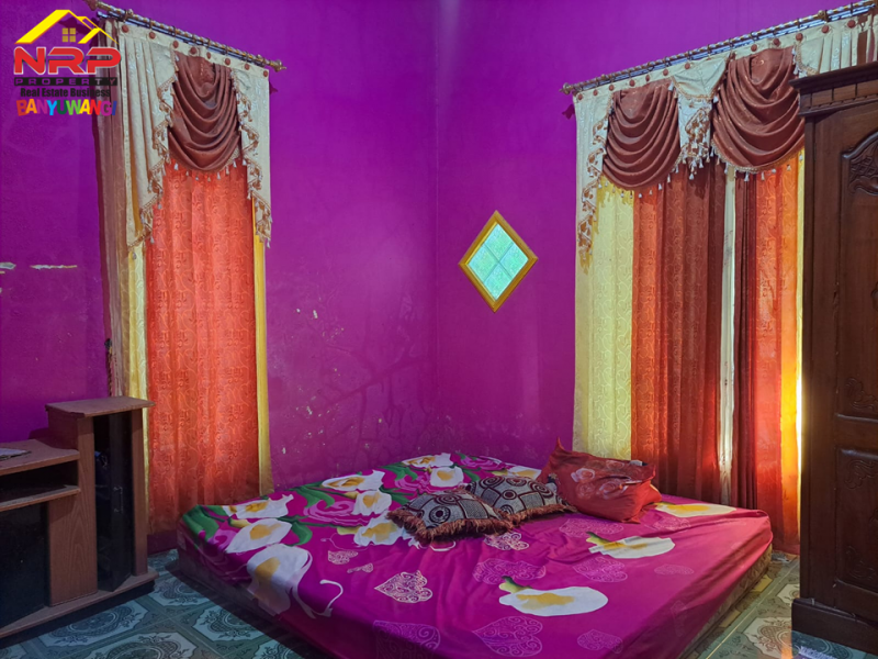 Dijual Rumah +Toko  Siap Huni di Donosuko , Badean - Banyuwangi  Dijual Rumah +Toko  Siap Huni di Donosuko , Badean - Banyuwangi  Dijual Rumah +Toko&nbsp; Siap Huni di Donosuko , Badean - Banyuwangi
Cocok Untuk Hunian dan Usaha

Fasilitas : Ruang Tamu, Ruang Keluarga, Ruang Usaha/Toko, NRP BANYUWANGI