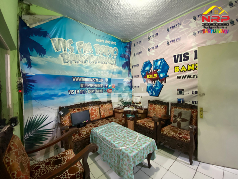 Dijual Rumah Usaha yang Prospeknya bagus di Banyuwangi Kota  Dijual Rumah Usaha yang Prospeknya bagus di Banyuwangi Kota  Dijual Rumah Usaha yang Prospeknya bagus di Banyuwangi Kota&nbsp;
Terletak di kawasan sentra bisnis, pertokoan dan perkantoran.&nbsp;
Cocok untuk Toko, NRP BANYUWANGI