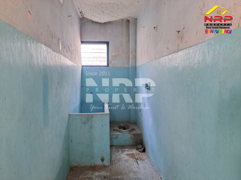 Dijual Tanah + Bangunan Klasik di Penganjuran - Banyuwangi Kota  Dijual Tanah + Bangunan Klasik di Penganjuran - Banyuwangi Kota  Dijual Tanah + Bangunan Klasik di Penganjuran - Banyuwangi Kota&nbsp;
Cocok buat kamu yang cari aset unik dengan nuansa jadul yang berkarakter.
Lokasi Pusat NRP BANYUWANGI