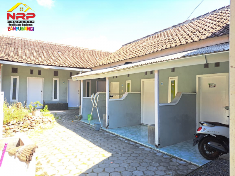 Dijual Tanah Bonus Bangunan 3 Unit Toko dan Bangunan Rumah Kos 2 Lantai  Persis Di depan Pelabuhan Penyembrang Dijual Tanah Bonus Bangunan 3 Unit Toko dan Bangunan Rumah Kos 2 Lantai  Persis Di depan Pelabuhan Penyembrang Dijual Tanah Bonus Bangunan 3 Unit Toko dan Bangunan Rumah Kos 2 Lantai&nbsp; Persis Di depan Pelabuhan Penyembrangan Ketapang - Banyuwangi
Lokasi Strategis 0 NRP BANYUWANGI