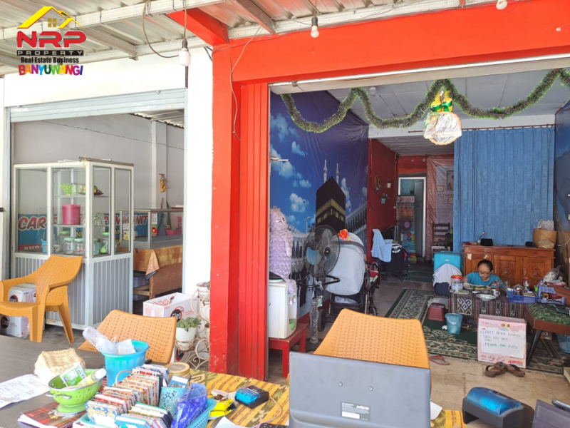 Dijual Tanah Bonus Bangunan 3 Unit Toko dan Bangunan Rumah Kos 2 Lantai  Persis Di depan Pelabuhan Penyembrang Dijual Tanah Bonus Bangunan 3 Unit Toko dan Bangunan Rumah Kos 2 Lantai  Persis Di depan Pelabuhan Penyembrang Dijual Tanah Bonus Bangunan 3 Unit Toko dan Bangunan Rumah Kos 2 Lantai&nbsp; Persis Di depan Pelabuhan Penyembrangan Ketapang - Banyuwangi
Lokasi Strategis 0 NRP BANYUWANGI