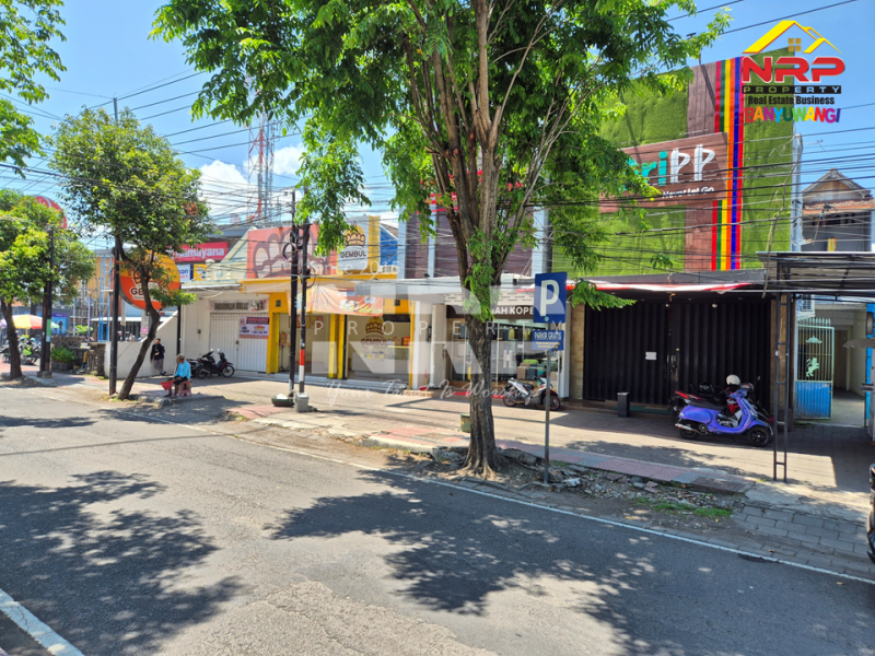 Dijual Tanah Bonus Bangunan 5 Ruko+ Rumah Kos Prospek tepi Jl. Adi Sucipto Banyuwangi Dijual Tanah Bonus Bangunan 5 Ruko+ Rumah Kos Prospek tepi Jl. Adi Sucipto Banyuwangi Dijual Tanah Bonus Bangunan 5 Ruko+ Rumah Kos Prospek tepi Jl. Adi Sucipto Banyuwangi
Lokasi terletak di Ruas Jalan Utama Kota Banyuwangi, Depan Kampus NRP BANYUWANGI