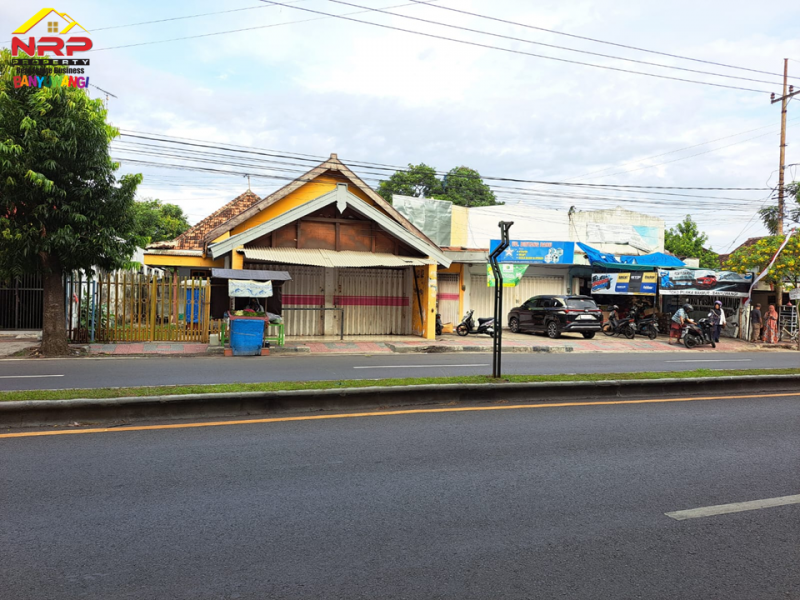 Dijual Tanah Bonus Bangunan di Jl. Basuki Rahmat Banyuwangi Dijual Tanah Bonus Bangunan di Jl. Basuki Rahmat Banyuwangi Dijual Tanah Bonus Bangunan di Jl. Basuki Rahmat Banyuwangi
Bisa di akses melalui Jalan Karimun Jawa dan Jalan Utama Basuki Rahmat
Terletak di Pusat Kota dan NRP BANYUWANGI