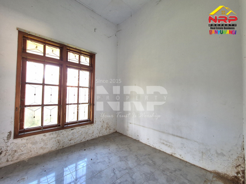 Dijual Tanah Bonus Bangunan di Ketapang - Banyuwangi  Dijual Tanah Bonus Bangunan di Ketapang - Banyuwangi  Dijual Tanah Bonus Bangunan di Ketapang - Banyuwangi&nbsp;
100 Meter dari JL. Lingkar Ketapang dan Jl. Utama Ketapang - Pelabuhan
Terletak di area Bisnis NRP BANYUWANGI