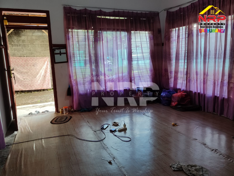 Dijual Tanah Bonus Bangunan di Tembokrejo - Muncar  Dijual Tanah Bonus Bangunan di Tembokrejo - Muncar  Dijual Tanah Bonus Bangunan di Tembokrejo - Muncar&nbsp;
Lokasi pinggir jln aspal desa, Dekat dengan Pantai Gumuk Kantong

Luas Tanah : 1.575 M2
Luas NRP BANYUWANGI