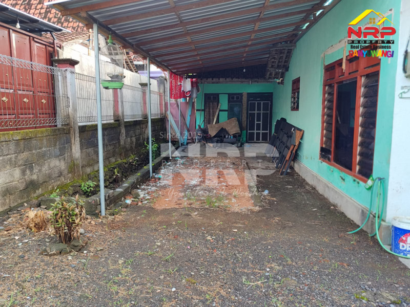 Dijual Tanah Bonus Bangunan di Tembokrejo - Muncar  Dijual Tanah Bonus Bangunan di Tembokrejo - Muncar  Dijual Tanah Bonus Bangunan di Tembokrejo - Muncar&nbsp;
Lokasi pinggir jln aspal desa, Dekat dengan Pantai Gumuk Kantong

Luas Tanah : 1.575 M2
Luas NRP BANYUWANGI