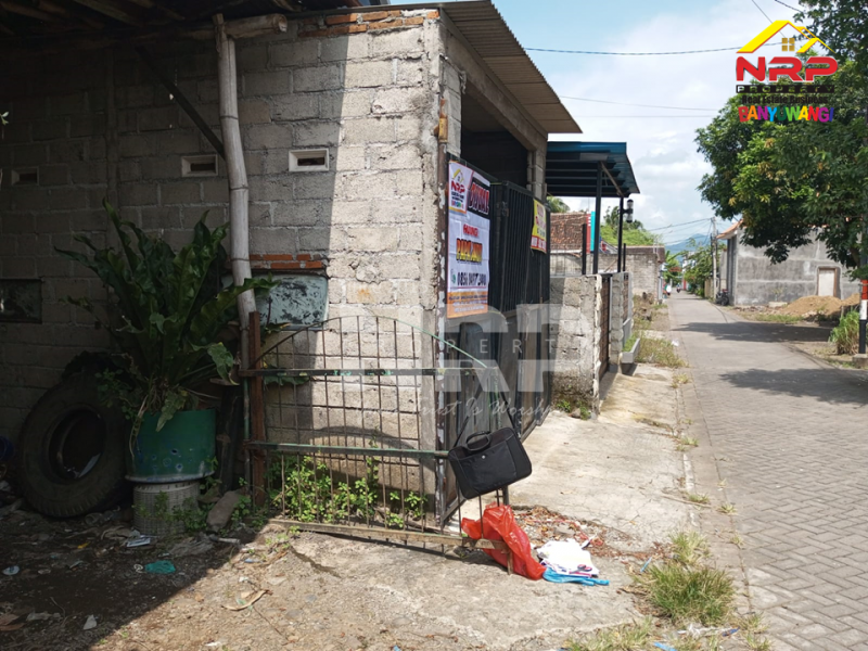 Dijual Tanah Bonus Bangunan Gudang 100 Meter dari Jl. Utama Yos Sudarso Dijual Tanah Bonus Bangunan Gudang 100 Meter dari Jl. Utama Yos Sudarso Dijual Tanah Bonus Bangunan Gudang 100 Meter dari Jl. Utama Yos Sudarso
Terletak di Lingkungan Hotel&nbsp; dan Kawasan Bisnis Komersial

Luas Tanah : 122 NRP BANYUWANGI