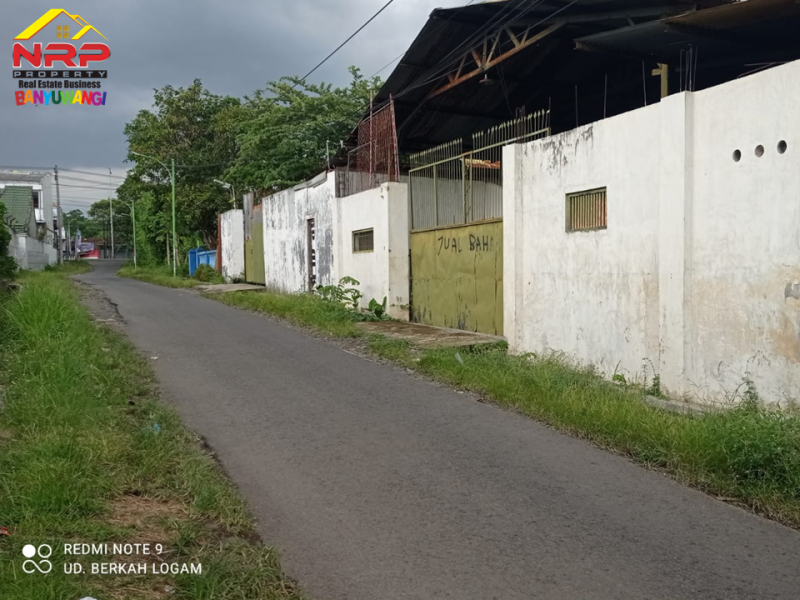 Dijual Tanah Bonus Bangunan Gudang 50 Meter dari JL. S Parman  Dijual Tanah Bonus Bangunan Gudang 50 Meter dari JL. S Parman  Dijual Tanah Bonus Bangunan Gudang 50 Meter dari JL. S Parman&nbsp;
Cocok untuk Gudang, Ekspedisi, Pabrik dll&nbsp;
Akses Jalan Aspal Roda NRP BANYUWANGI