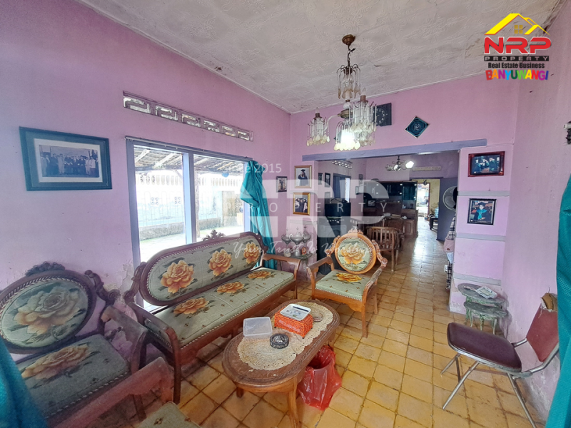 Dijual Tanah bonus bangunan klasik hook di Tamanbaru - Banyuwangi  Jual tanah murah di banyuwangi kota belakang pemda  Dijual Tanah bonus bangunan klasik hook di Tamanbaru - Banyuwangi&nbsp;
Terletak dikawasan sentra bisnis dan kuliner, pendidikan, dan kantor NRP BANYUWANGI