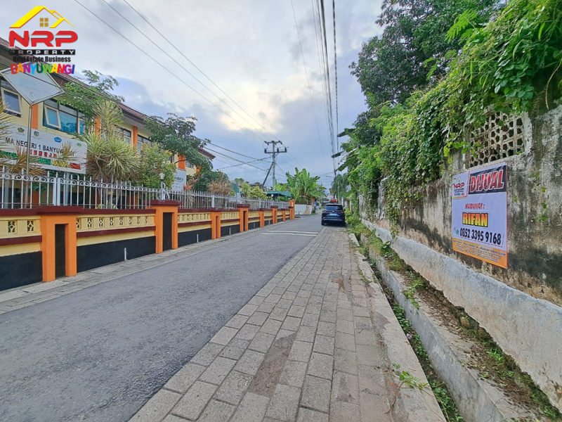 Dijual Tanah Bonus Bangunan Prospek 30 Meter dari Jl. Adi Sucipto - Banyuwangi  Dijual Tanah Bonus Bangunan Prospek 30 Meter dari Jl. Adi Sucipto - Banyuwangi  Dijual Tanah Bonus Bangunan Prospek 30 Meter dari Jl. Adi Sucipto - Banyuwangi&nbsp;
Lokasi sangat strategis di Depan MAN 1 Banyuwangi&nbsp;
Terletak NRP BANYUWANGI