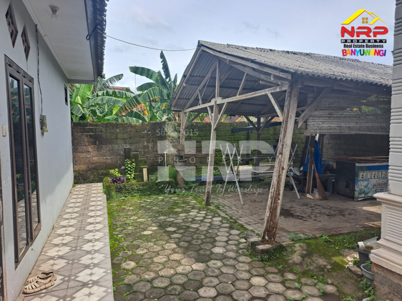 Dijual Tanah Bonus Bangunan Rumah dan Cafe di Genteng - Banyuwangi  Dijual Tanah Bonus Bangunan Rumah dan Cafe di Genteng - Banyuwangi  Dijual Tanah Bonus Bangunan Rumah dan Cafe di Genteng - Banyuwangi&nbsp;
Belakang kantor Mandiri Utama Finance Genteng, Dekat dengan Perum. Adimas NRP BANYUWANGI