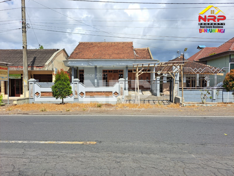 Dijual Tanah Bonus Bangunan Rumah di Tepi Jl. Srono - Muncar, Banyuwangi  Dijual Tanah Bonus Bangunan Rumah di Tepi Jl. Srono - Muncar, Banyuwangi  Dijual Tanah Bonus Bangunan Rumah di Tepi Jl. Srono - Muncar, Banyuwangi&nbsp;
Cocok untuk hunian, Kantor, Ruko, Apotik/Klinik, Butik dll.&nbsp;

Luas Tanah NRP BANYUWANGI