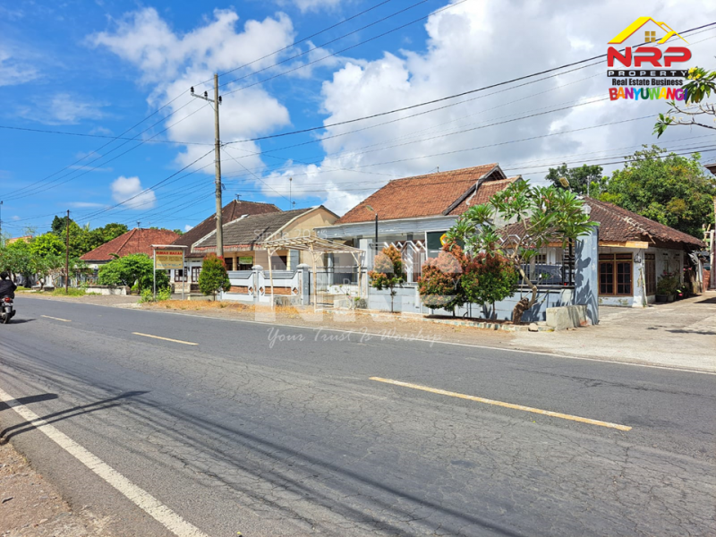Dijual Tanah Bonus Bangunan Rumah di Tepi Jl. Srono - Muncar, Banyuwangi  Dijual Tanah Bonus Bangunan Rumah di Tepi Jl. Srono - Muncar, Banyuwangi  Dijual Tanah Bonus Bangunan Rumah di Tepi Jl. Srono - Muncar, Banyuwangi&nbsp;
Cocok untuk hunian, Kantor, Toko, Ruko, Klinik dll.&nbsp;

Luas Tanah : 200 NRP BANYUWANGI
