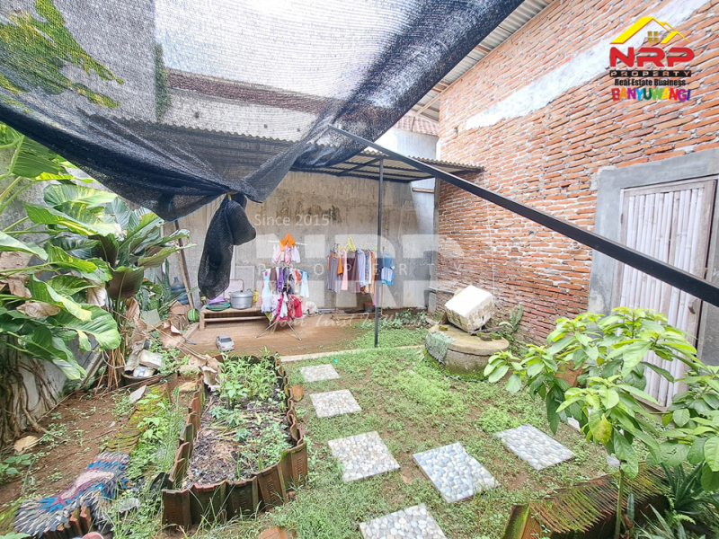 Dijual Tanah Bonus Bangunan strategis 100 Meter dari Jl. Kepiting Tukangkayu- Banyuwangi Kota Dijual Tanah Bonus Bangunan strategis 100 Meter dari Jl. Kepiting Tukangkayu- Banyuwangi Kota Dijual Tanah Bonus Bangunan strategis 100 Meter dari Jl. Kepiting - Banyuwangi Kota&nbsp;
Tengah kota Cocok untuk rumah kos, homestay ataupun tempat NRP BANYUWANGI