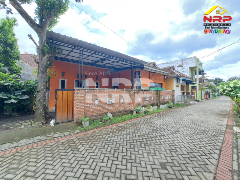 Dijual Tanah Bonus Bangunan strategis 100 Meter dari Jl. Kepiting Tukangkayu- Banyuwangi Kota Dijual Tanah Bonus Bangunan strategis 100 Meter dari Jl. Kepiting Tukangkayu- Banyuwangi Kota Dijual Tanah Bonus Bangunan strategis 100 Meter dari Jl. Kepiting - Banyuwangi Kota&nbsp;
Tengah kota Cocok untuk rumah kos, homestay ataupun tempat NRP BANYUWANGI