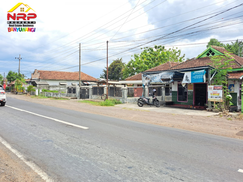 Dijual Tanah Bonus Bangunan tepi Jalan Provinsi Lemabang Dewo, Rogojampi - Banyuwangi Dijual tanah murah tepi Jl. Lemahbang rogojampi  Dijual Tanah Bonus Bangunan tepi Jalan Provinsi Lemabang Dewo, Rogojampi - Banyuwangi
Sangat cocok untuk hunian maupun ruang usaha lainnya.&nbsp;

Luas NRP BANYUWANGI