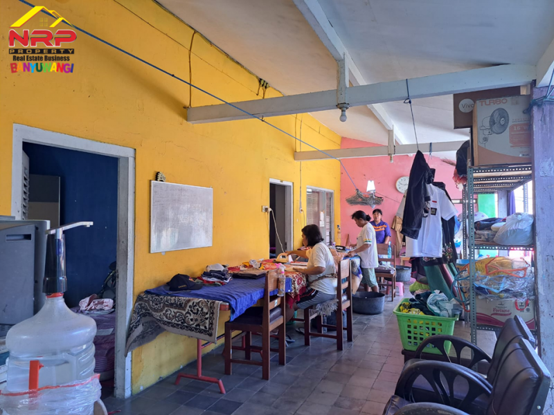 Dijual Tanah Bonus Bangunan Toko di Jl. Basuki Rahmat, Lateng - Banyuwangi  Dijual Tanah Bonus Bangunan Toko di Jl. Basuki Rahmat, Lateng - Banyuwangi  Dijual Tanah Bonus Bangunan Toko di Jl. Basuki Rahmat, Lateng - Banyuwangi
Terletak di Pusat Kota dan Kawasan Bisnis Aktif di Kota Banyuwangi

Luas Tanah : NRP BANYUWANGI