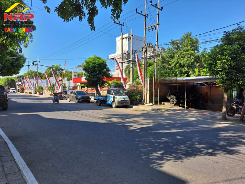 Dijual Tanah Bonus Bangunan Toko di Jl. Basuki Rahmat, Lateng - Banyuwangi  Dijual Tanah Bonus Bangunan Toko di Jl. Basuki Rahmat, Lateng - Banyuwangi  Dijual Tanah Bonus Bangunan Toko di Jl. Basuki Rahmat, Lateng - Banyuwangi
Terletak di Pusat Kota dan Kawasan Bisnis Aktif di Kota Banyuwangi

Luas Tanah : NRP BANYUWANGI