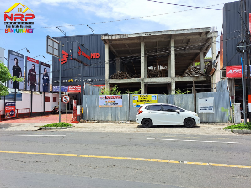 Dijual Tanah dan Bangunan 3 Lantai Konstruksi 4 Lantai di Jl. Utama Ahmat Yani. Dijual Tanah dan Bangunan 3 Lantai Konstruksi 4 Lantai di Jl. Utama Ahmat Yani. Dijual Tanah dan Bangunan 3 Lantai Konstruksi 4 Lantai di Jl. Utama Ahmat Yani.
Lokasi sangat Strategis berada di Centra Bisnis, Perkantoran dan NRP BANYUWANGI