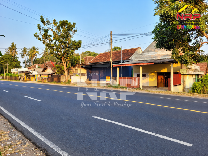 Dijual Tanah dengan Bangunan di Jl. Utama Rogojampi - Banyuwangi  Dijual Tanah dengan Bangunan di Jl. Utama Rogojampi - Banyuwangi  Dijual Tanah dengan Bangunan di Jl. Utama Rogojampi - Banyuwangi&nbsp;
500 meter dari Kampus Poltek Banyuwangi. Lokasi Sangat Cocok Untuk Investasi, dibangun NRP BANYUWANGI