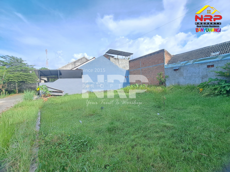 Dijual Tanah  di Ketapang, Banyuwangi Dijual Tanah  di Ketapang, Banyuwangi &nbsp;Dijual Tanah&nbsp; di Ketapang, Banyuwangi
Lokasi strategis dekat dengan Jalan Lingkar Ketapang, Berada di kawasan industri&nbsp;
Cocok untuk hunian NRP BANYUWANGI