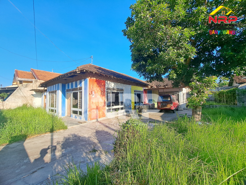 Dijual Tanah di Tengah Kota Banyuwangi, Karangrejo  Dijual Tanah di Tengah Kota Banyuwangi, Karangrejo  Dijual Tanah di Tengah Kota Banyuwangi, Karangrejo&nbsp;
Dekat sentra kuliner Naga bulan. Dekat dengan pasar karangrejo.&nbsp;

Luas Tanah : +/- 420 NRP BANYUWANGI