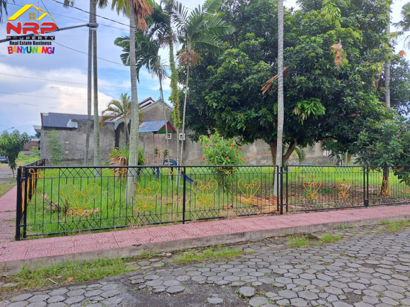 Dijual Tanah Hook Strategis Murah  di Sutri - Banyuwangi  Dijual Tanah Hook Strategis Murah di Sutri - Banyuwangi  Dijual Tanah Hook Strategis di Sutri - Banyuwangi&nbsp;
Lingkungan nyaman, aman dan asri. One Get System Keamanan 24 Jam&nbsp;
Cocok untuk hunian, homestay NRP BANYUWANGI