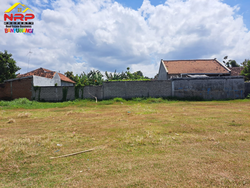 Dijual Tanah Kavling Murah 200 Meter dari Jl. Sutawijaya - Banyuwangi Dijual Tanah Kavling Murah 200 Meter dari Jl. Sutawijaya - Banyuwangi Dijual Tanah Kavling Murah 200 Meter dari Jl. Sutawijaya - Banyuwangi
Lokasi Sangat strategis dekat fasilitas pondok pesantren, dan SATPAS Banyuwangi.
Cocok NRP BANYUWANGI