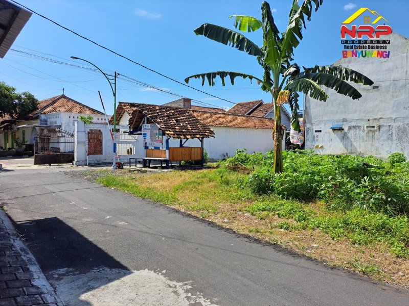 Dijual Tanah Kavling Strategis 50 Meter dari Jl. Adi Sucipto - Bwi Dijual Tanah Kavling Strategis 50 Meter dari Jl. Adi Sucipto - Bwi Dijual Tanah Kavling Strategis 50 Meter dari Jl. Adi Sucipto - Bwi
Lokasi di Area Kos - Kosan sangan cocok untuk investasi pasive NRP BANYUWANGI