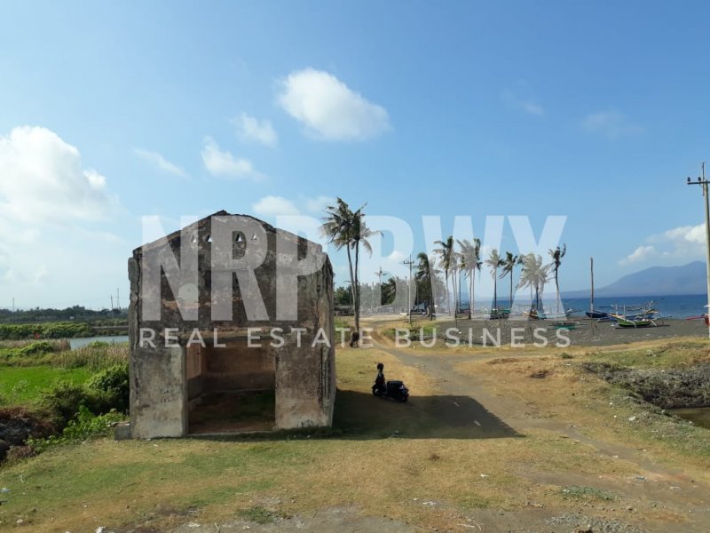 Dijual Tanah Luas 4,9 Ha SHM di Tepi Pantai Sobo -Banyuwangi Dijual Tanah Luas 4,9 Ha SHM di Tepi Pantai Sobo -Banyuwangi Dijual Tanah Luas 4,9 Ha SHM di Tepi Pantai Sobo -Banyuwangi
Cocok Untuk Hotel, Villa Pribadi, Tambak, Pengenbangan Pariwisata dll

LT. 49.590 M2 SHM
Harga NRP BANYUWANGI