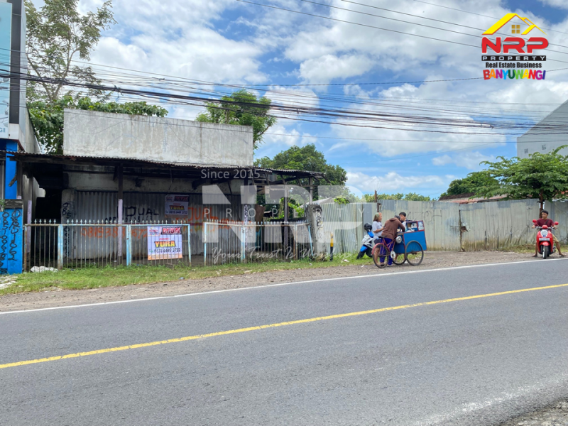Dijual Tanah luas + BONUS bangunan di Jajag Banyuwangi Dijual Tanah luas + BONUS bangunan di Jajag Banyuwangi Dijual Tanah luas + BONUS bangunan di Jajag Banyuwangi !
Jarang ada yang kayak gini. Lokasi strategis, cocok untuk hunian atau usaha.
Tinggal renov dikit, NRP BANYUWANGI