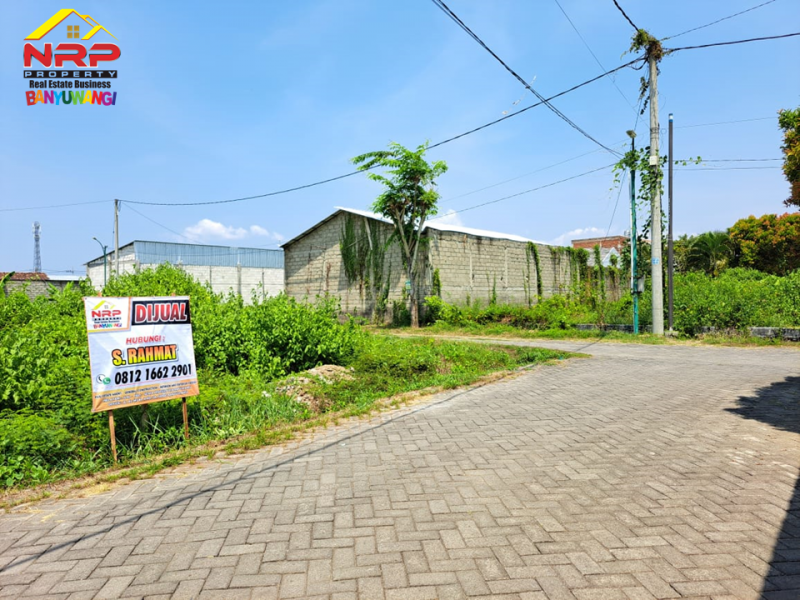 Dijual Tanah Murah 100jutaan Dekat Kampus Unair Banyuwangi  Dijual Tanah Murah 100jutaan Dekat Kampus Unair Banyuwangi  Dijual Tanah Murah Tengah Kota Banyuwangi&nbsp;
Berada di Kompleks Perumahan, Lokasi sangat nyaman dan cocok untuk tempat tinggal
Dekat Fasilitas Pendidikan, NRP BANYUWANGI