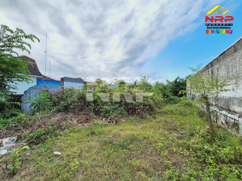 Dijual Tanah Murah 500 Meter dari Jl. Utama Rogojampi- Banyuwangi   Dijual Tanah Murah 500 Meter dari Jl. Utama Rogojampi- Banyuwangi   Dijual Tanah Murah 500 Meter dari Jl. Utama Rogojampi- Banyuwangi&nbsp;&nbsp;
Cocok untuk hunian atau ruang usaha.&nbsp; Dekat dengan Pusat Pendidikan dan NRP BANYUWANGI