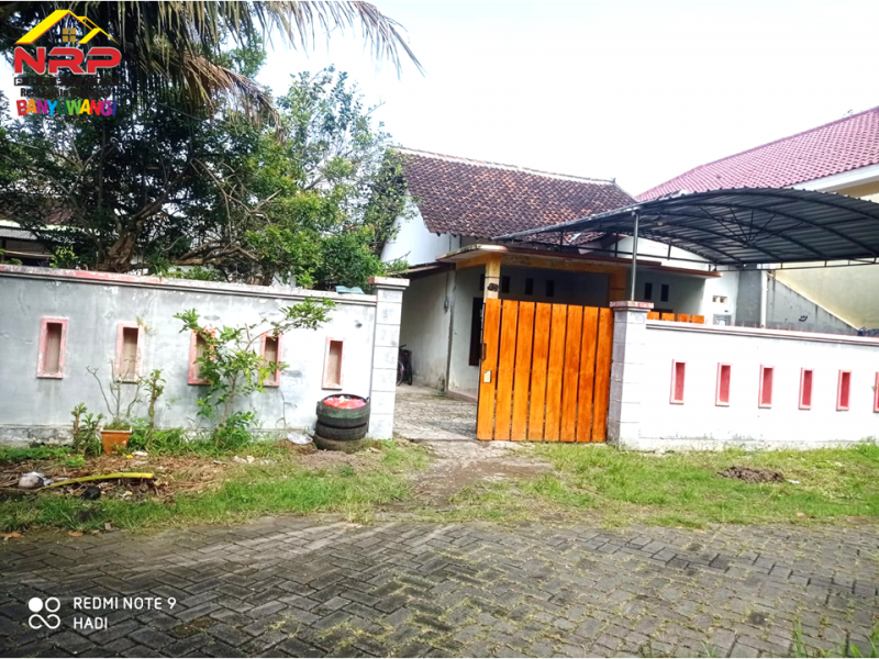 Dijual Tanah Murah Bonus Bangunan Strategis  di tengah kota Banyuwangi  Dijual Tanah Murah Bonus Bangunan Strategis  di tengah kota Banyuwangi  Dijual Tanah Murah Bonus Bangunan Strategis&nbsp; di tengah kota Banyuwangi&nbsp;
Lingkungan komersil, perumahan dan bisnis aktif Banyuwangi.&nbsp;
Dekat NRP BANYUWANGI