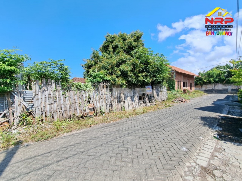 Dijual Tanah Murah Siap Bangun di Lateng, Banyuwangi  Dijual Tanah Siap Bangun di Lateng, Banyuwangi  Dijual Tanah Siap Bangun di Lateng, Banyuwangi&nbsp;
Terletak di Pusat Kota, Dekat dengan Pantai Ancol Banyuwangi, Pasar Sritanjung

Luas Tanah : 286 NRP BANYUWANGI