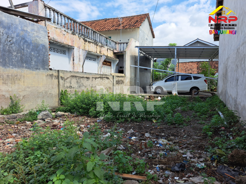 Dijual Tanah Murah Under 100 Juta Strategis di Pusat Kota - Banyuwangi  Jual tanah murah 100 jutaan Pusat Kota Banyuwangi  Dijual Tanah Murah Under 100 Juta Strategis di Pusat Kota - Banyuwangi&nbsp;
400 Meter dari Jl. Utama Basuki Rahmat, Lateng.&nbsp;
Berada di Kawasan Bisnis NRP BANYUWANGI
