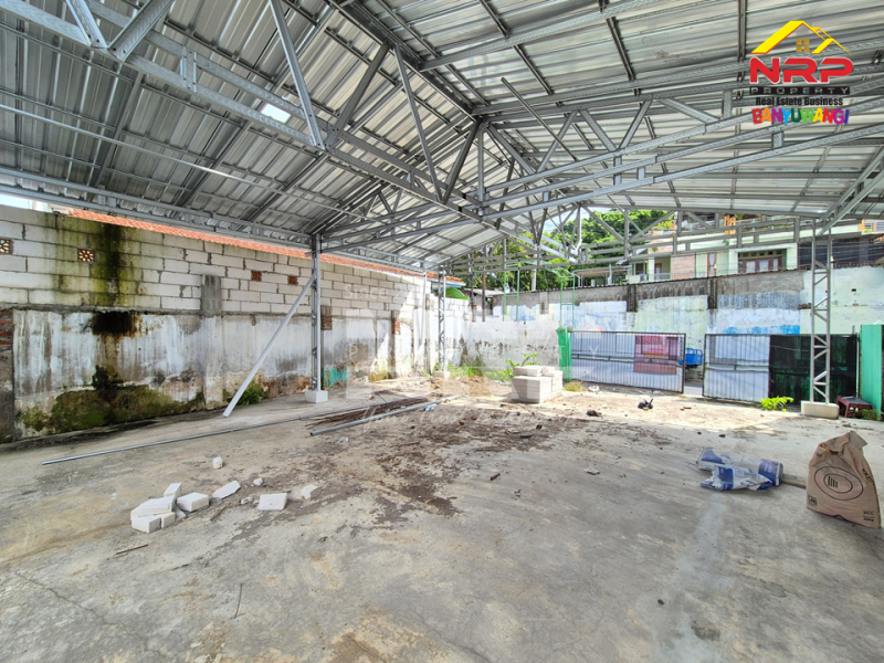 Dijual Tanah Prospek di Dekat Taman Sritanjung - Banyuwangi  Dijual Tanah Prospek di Dekat Taman Sritanjung - Banyuwangi  Dijual Tanah Prospek di Dekat Taman Sritanjung - Banyuwangi&nbsp;
Terletak di kawasan sentra bisnis dan pertokoan&nbsp;
Cocok untuk Toko, Gudang, expedisi NRP BANYUWANGI