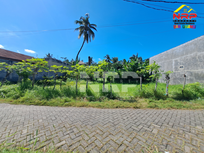 Dijual Tanah Prospek di Depan Ponpes Ternama di Ketapang  Dijual Tanah Prospek di Ketapang Banyuwangi  Dijual Tanah Prospek di Depan Ponpes Ternama di Ketapang&nbsp;
270 meter dari Jl. Raya Ketapang&nbsp;
Dekat dengan pusat bisnis dan Pelabuhan Ketapang. Cocok NRP BANYUWANGI