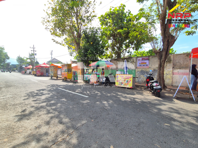 Dijual Tanah Prospek di Pusat Kota Banyuwangi, tepi Jl. Letjen Sutoyo  Dijual tanah prospek di Banyuwangi Kota  Dijual Tanah Prospek di Pusat Kota Banyuwangi, tepi Jl. Letjen Sutoyo&nbsp;
Area bisnis dan kawasan aktif. Dekat dengan pusat bisniS dan kantor pemerintahan NRP BANYUWANGI