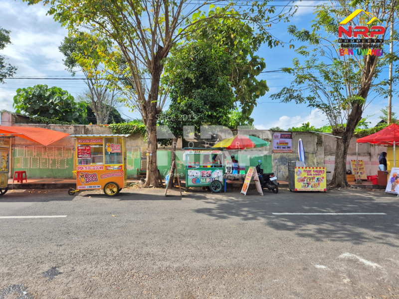 Dijual Tanah Prospek di Pusat Kota Banyuwangi, tepi Jl. Letjen Sutoyo  Dijual tanah prospek di Banyuwangi Kota  Dijual Tanah Prospek di Pusat Kota Banyuwangi, tepi Jl. Letjen Sutoyo&nbsp;
Area bisnis dan kawasan aktif. Dekat dengan pusat bisniS dan kantor pemerintahan NRP BANYUWANGI
