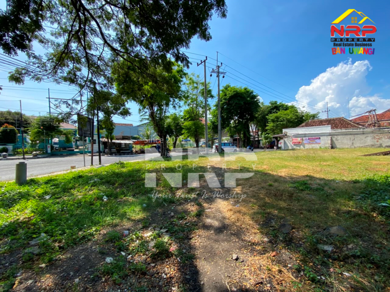 Dijual Tanah Prospek Siap Bangun di Banyuwangi Kota  Dijual Tanah Prospek Siap Bangun di Banyuwangi Kota  Dijual Tanah Prospek Siap Bangun di Banyuwangi Kota&nbsp;
Terletak di Pusat Kota, Kawasan Bisnis Aktif di Kota Banyuwangi
Dekat dengan pasar besar NRP BANYUWANGI